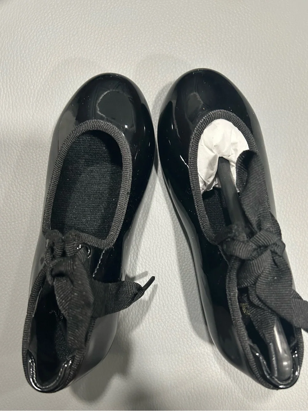 Danshuz tap dance shoes 8.5 toddler size